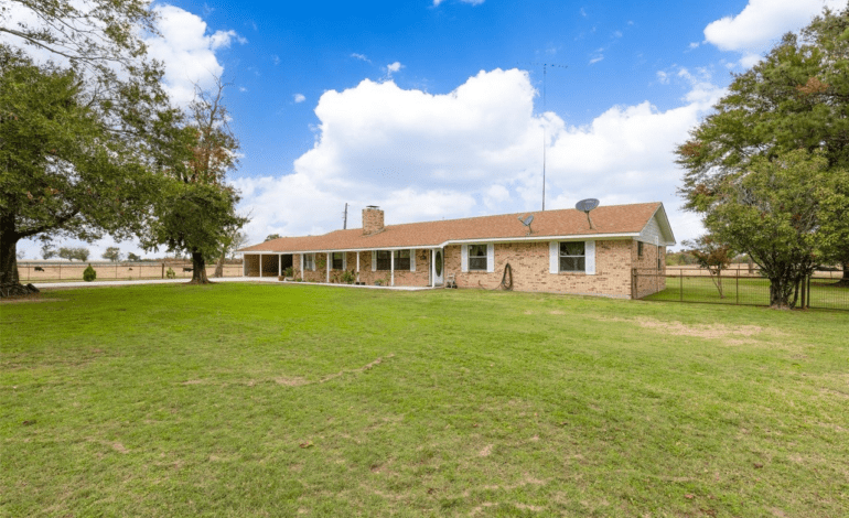 Four Bedroom Ranch House with Barn & Pond on 45 Acres Became Available in Como-Pickton ISD