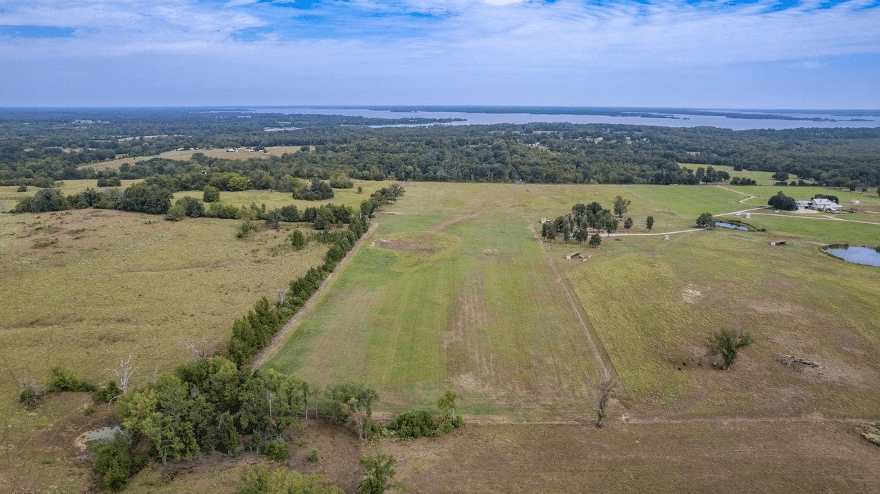 Available 19-Acre Tract Provides Scenic Spots for a New Home near Lake Fork