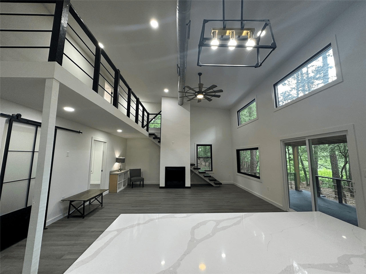 A Modern Waterfront House Newly Built in Gated Subdivision Just Became Available