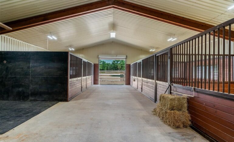 Two Working Horse Ranches For Sale in North East Texas Appeal to Equestrian Enthusiasts