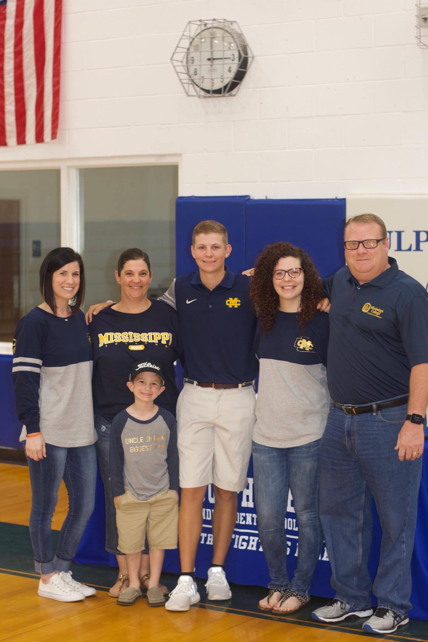 Sulphur Bluff Golfer Kaleb Brown Signs Scholarship with Mississippi College