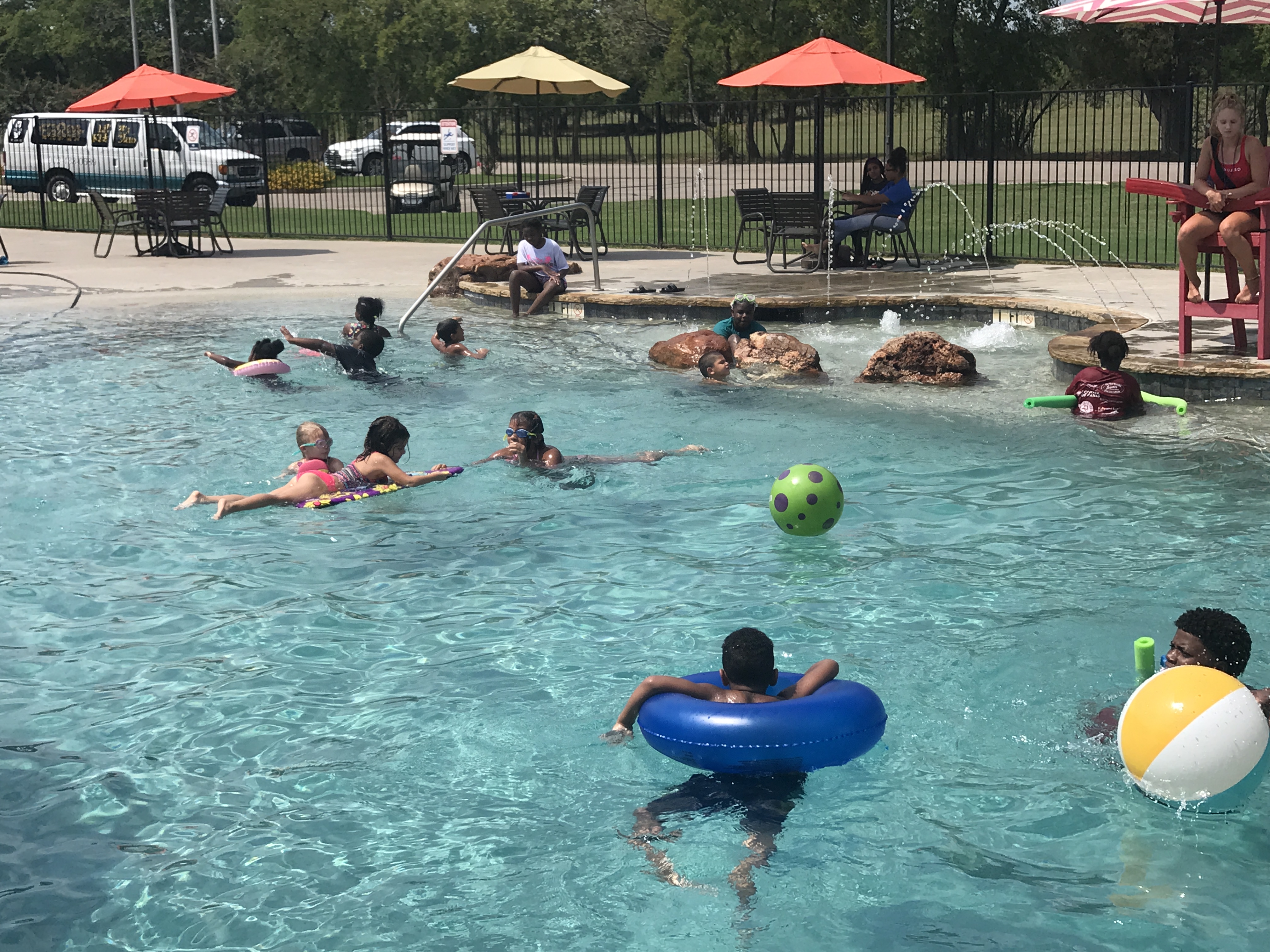 Sulphur Springs Country Club Throws Back to School Pool Party for Lil 4’s Club