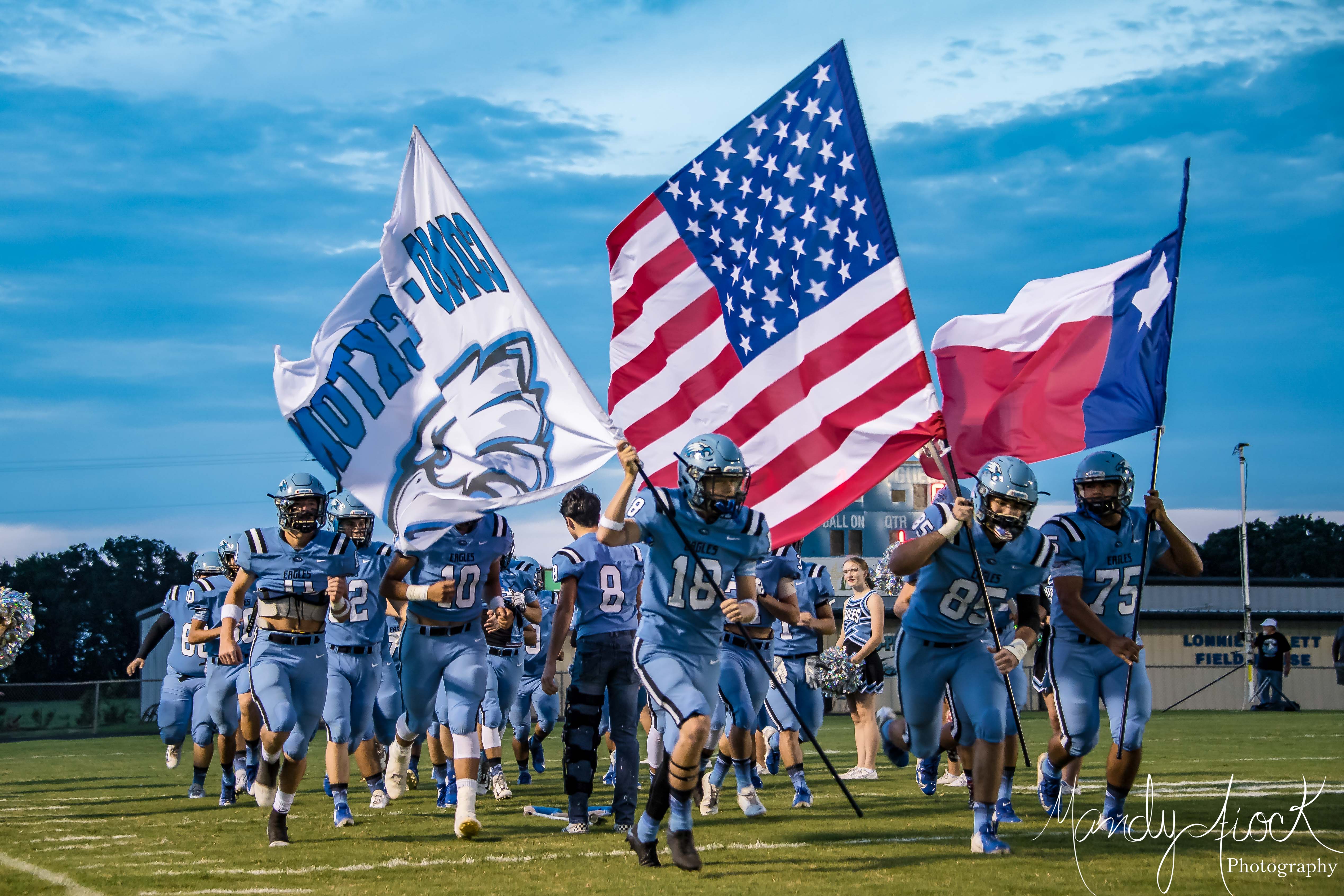 Photo’s from Como-Pickton’s 2018 Homecoming Ceremony and the Varsity Football Team’s 28-0 Win Over Overton by Mandy Fiock Photography