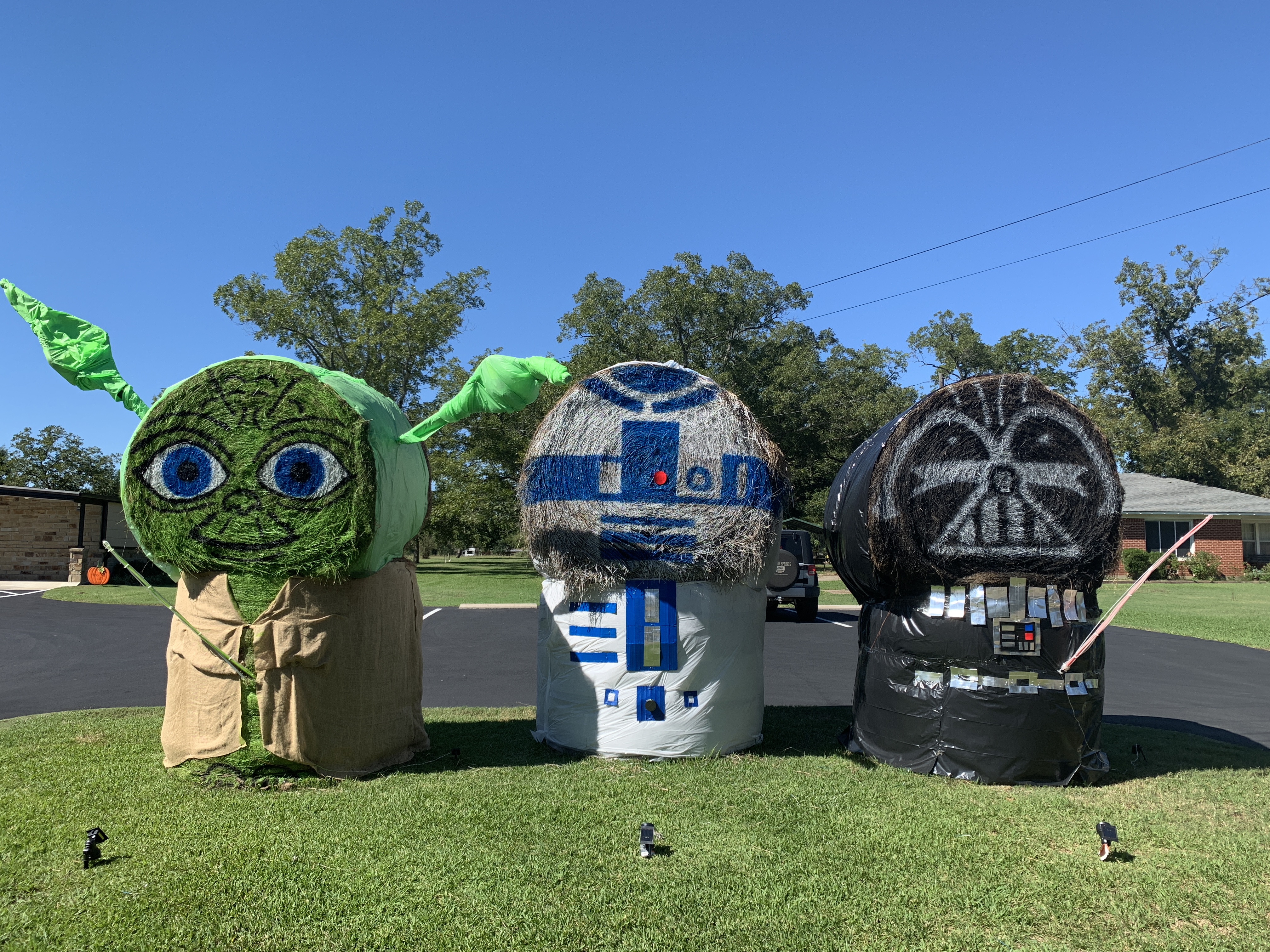 Pictures of Hay Bale Sculptures Participating in the Hopkins County Fall Festival’s Hay Bale Sculpture Contest!