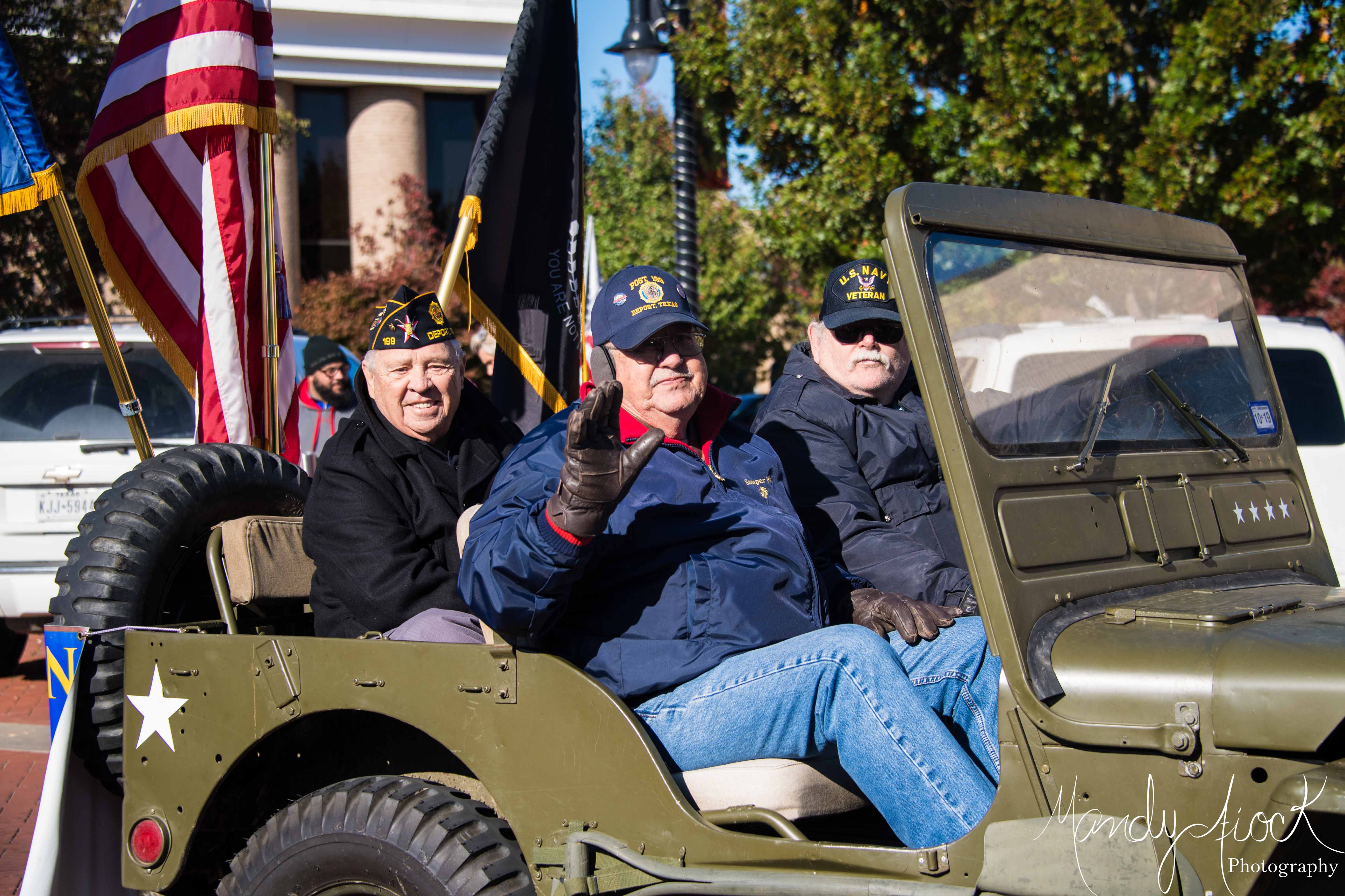 Photos from Last Weekend’s Veterans Day Parade by Mandy Fiock Photography!