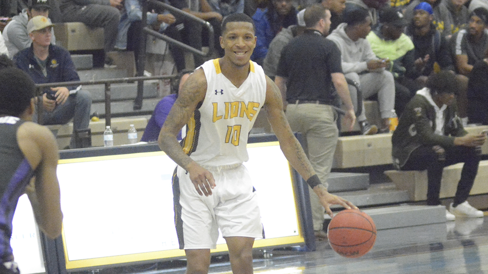 Texas A&M-Commerce Lions Basketball Team Jumps Four Spots to No. 20 in NABC Coaches’ Poll