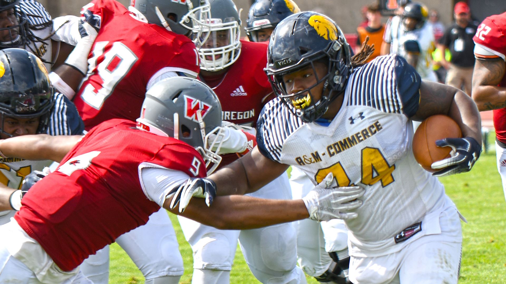 Thompson’s Touchdown Trio Powers No. 12 Texas A&M-Commerce Lions To 34-27 Win At Western Oregon