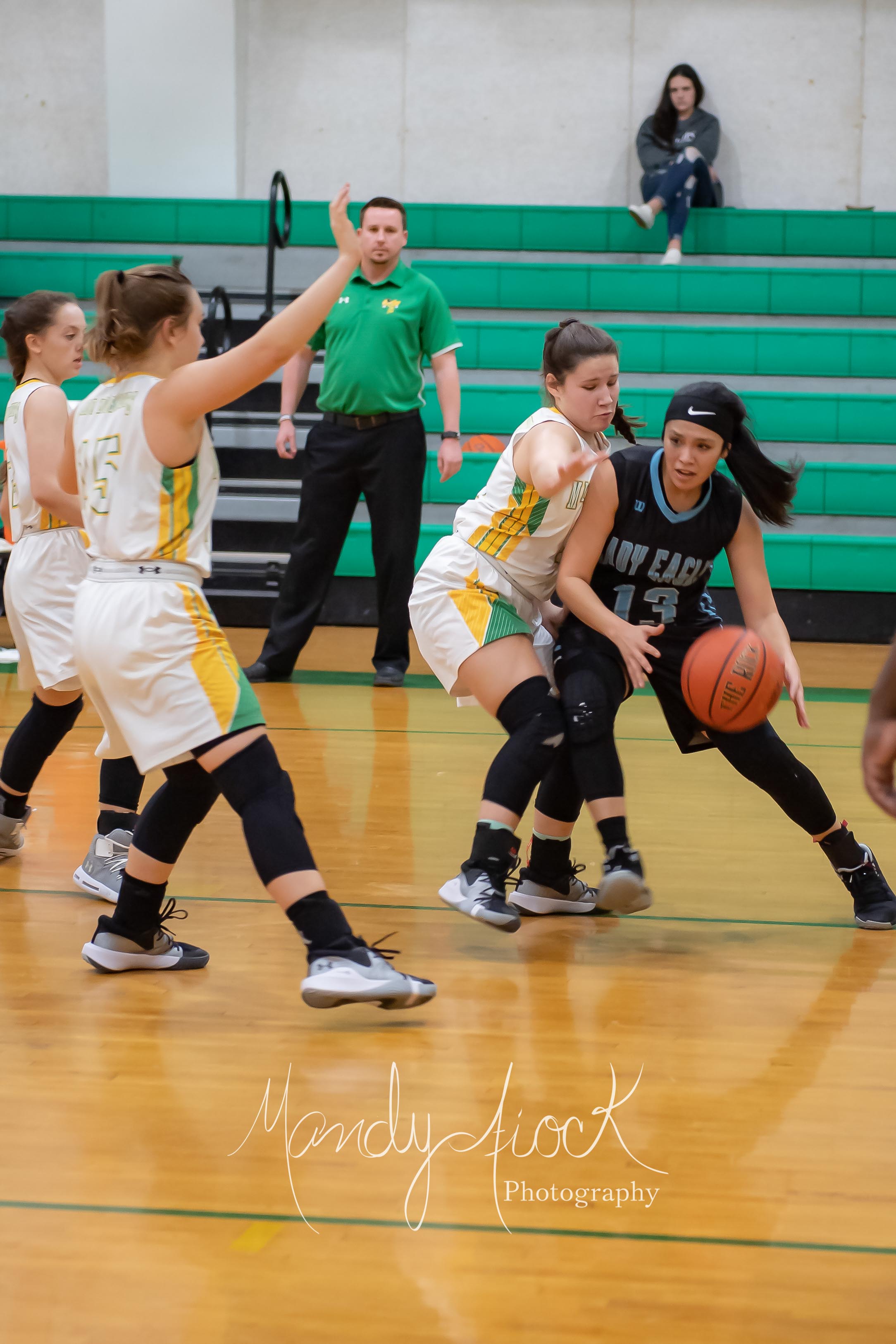 Photos from Como-Pickton Girls Basketball’s 36-34 Win Over Miller Grove by Mandy Fiock Photography!