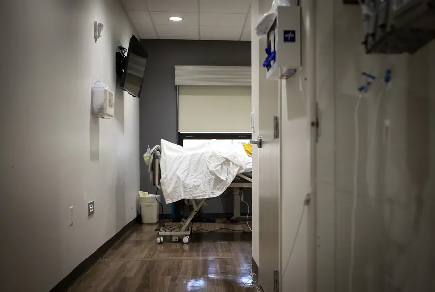 Texas bans elective surgeries in more than 100 counties as coronavirus hospitalizations keep climbing