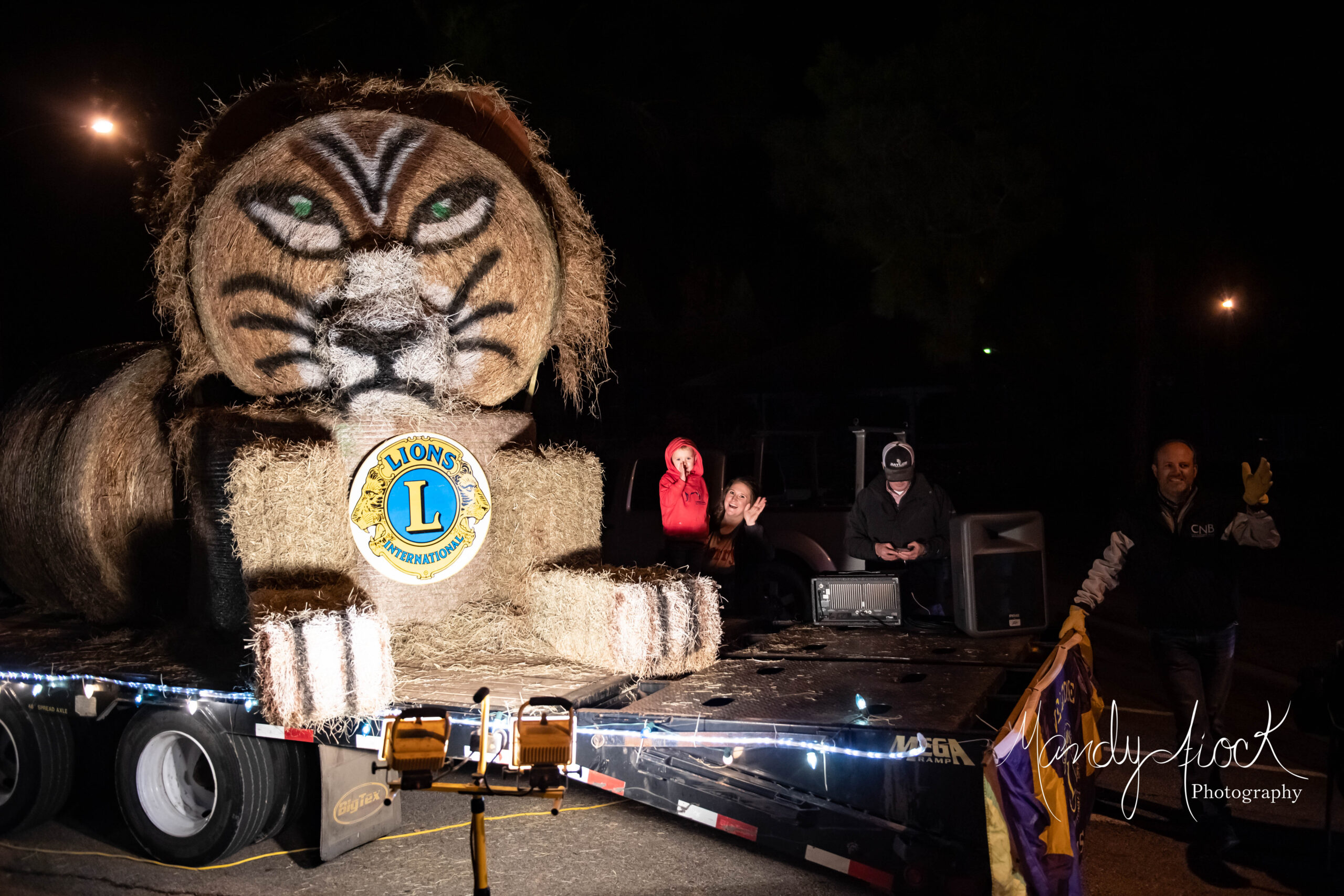 Photos from the 13th Annual Sulphur Springs Lions Club Lighted Christmas Parade by Mandy Fiock Photography
