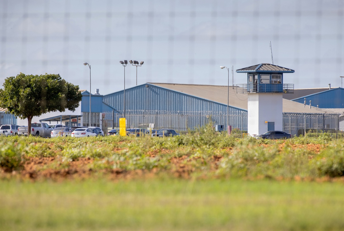 Converted Texas prison gets first immigrant detainees as Gov. Greg Abbott’s border security effort ramps up