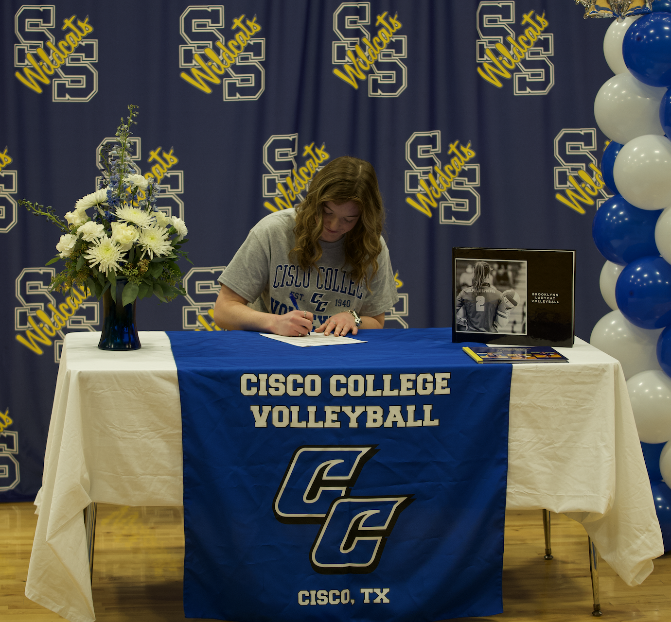 Burnside signs with Cisco College