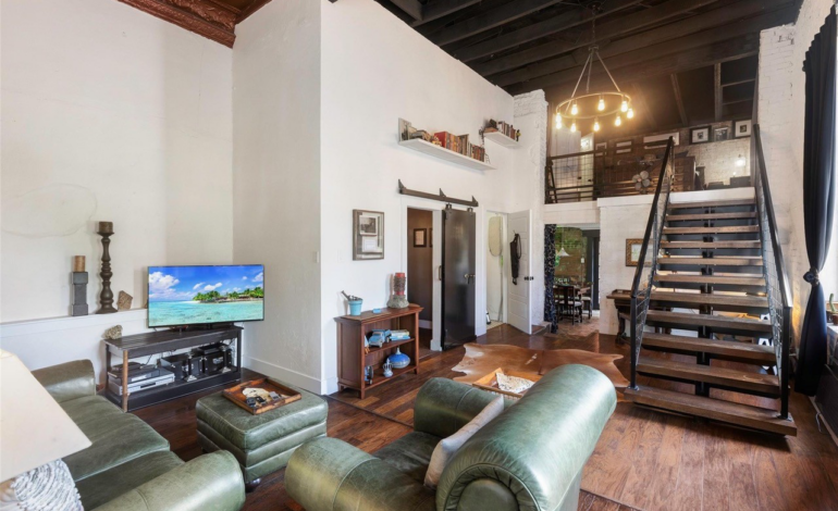 Charming Loft with Perfect Combination of Modern & Antique Flair Goes for Sale in Cumby