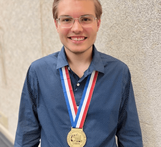 Lausen Ost Received “Outstanding Performer” Honor for Texas State Solo & Ensemble