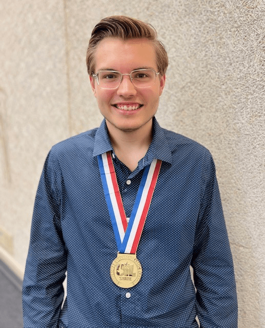 Lausen Ost Received “Outstanding Performer” Honor for Texas State Solo & Ensemble