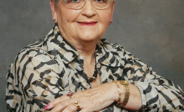 Obituary for Lela Hollis